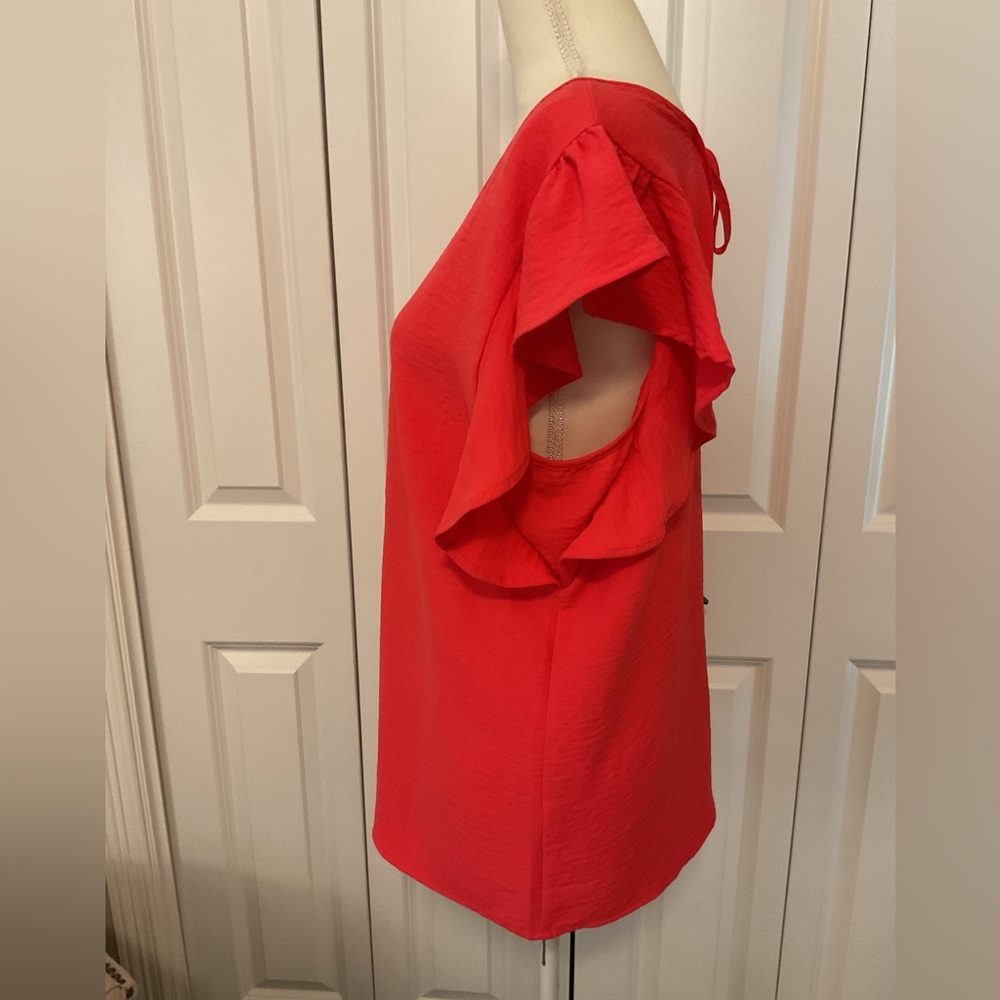 Women's V-Neck Tie Back Flutter Sleeve Blouse NWOT Size Large - Picture 5 of 10